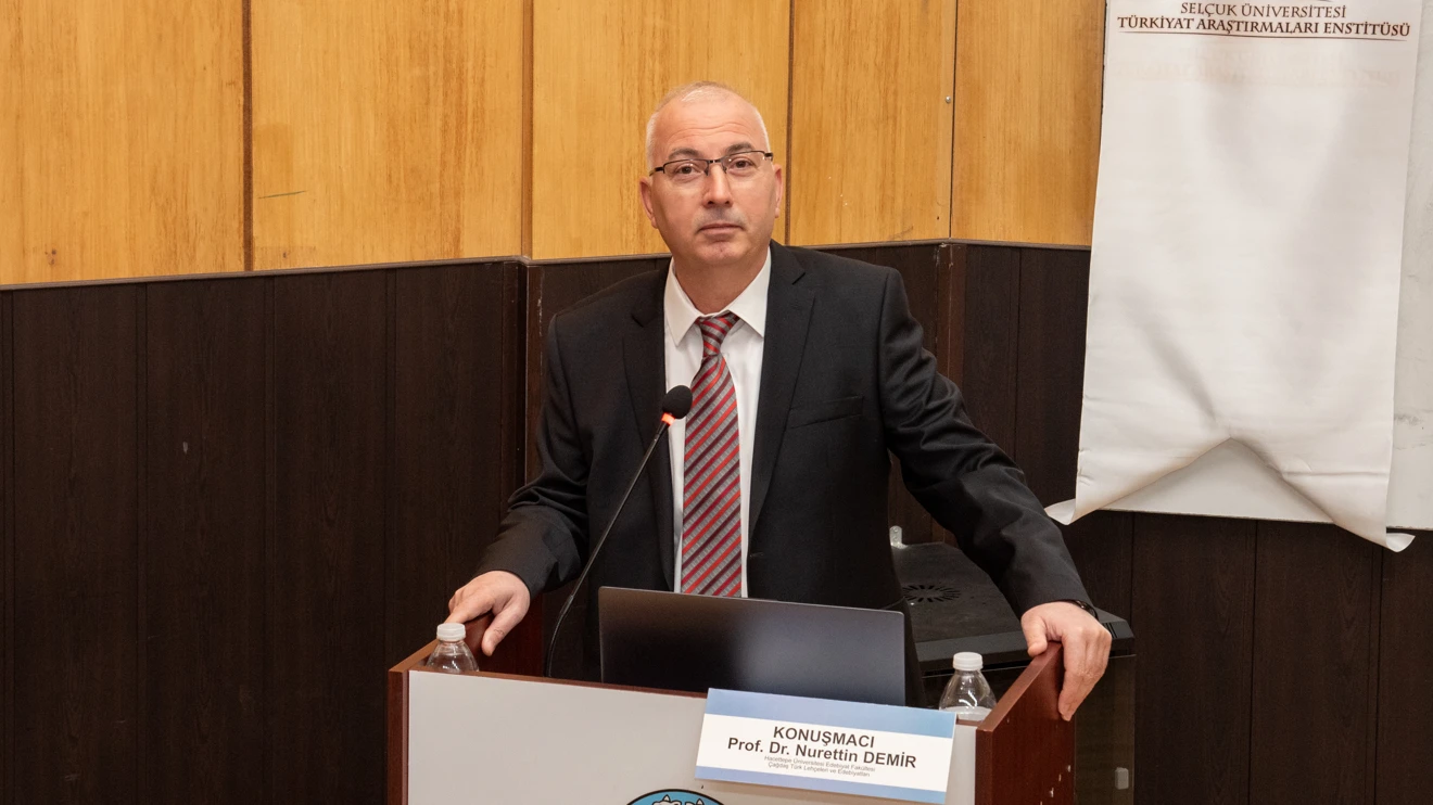 Selçuk Üniversitesinde ortak Türk alfabesi konuşuldu